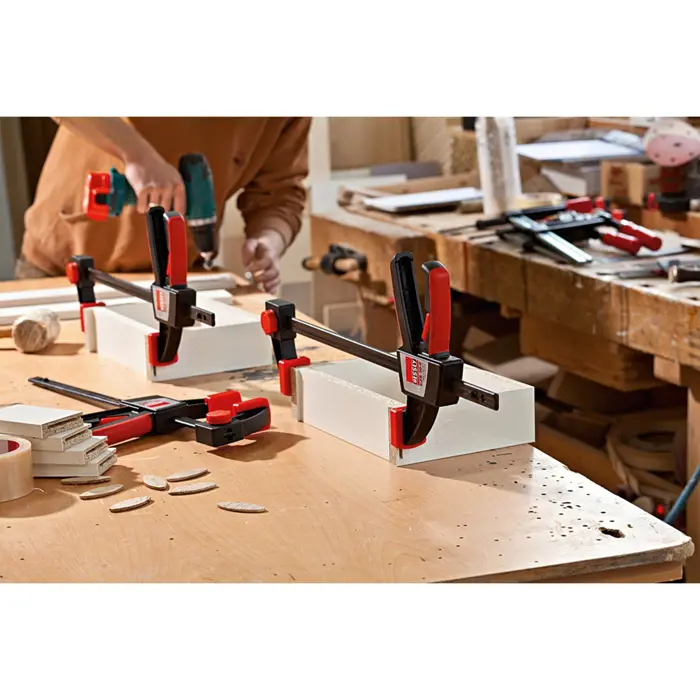 bessey-2x-one-hand-clamp-ezs-11040-ezs11-4set-56601-ezs11-4set-w.webp