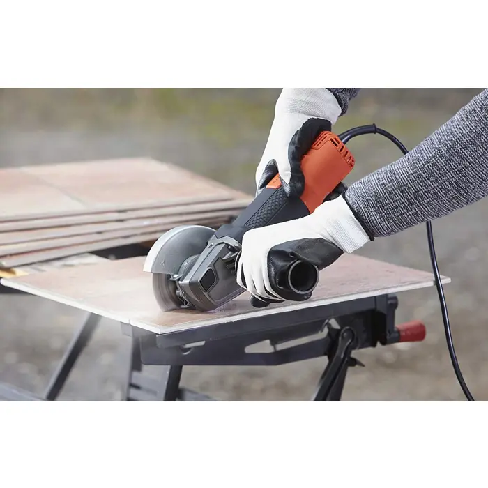 black-decker-blackdecker-beg210-qs-meuleuse-dangle-poignee-3-1189-wlononwcrchrz.webp