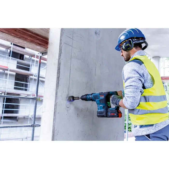bosch-cordless-hammer-drill-biturbo-gbh-18v-36-c-professiona-91322-0611915001-w.webp