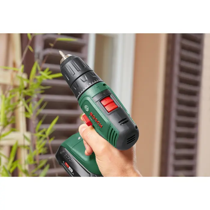 bosch-cordless-impact-drill-easyimpact-18v-40-greenblack-wit-86944-06039d8100-w.webp
