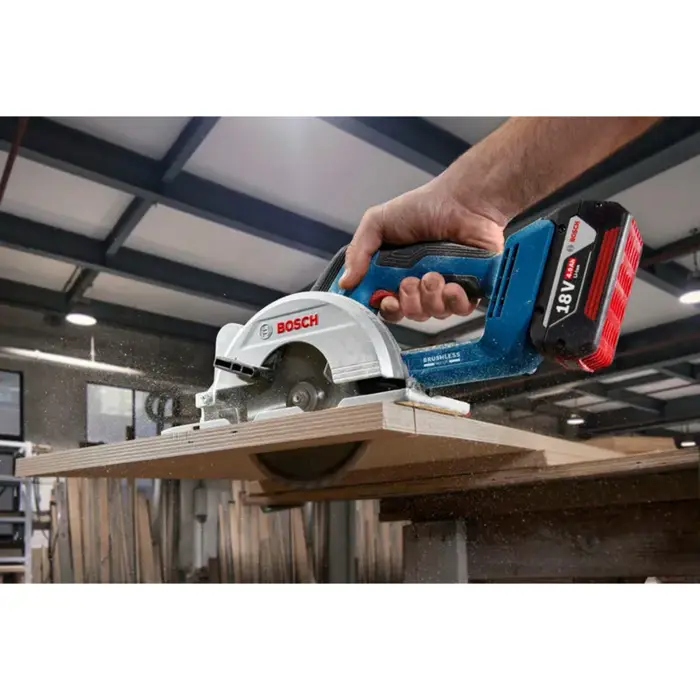 bosch-powertools-cordless-handheld-circular-saw-gks-18v-51-p-49065-06019m3120-w.webp