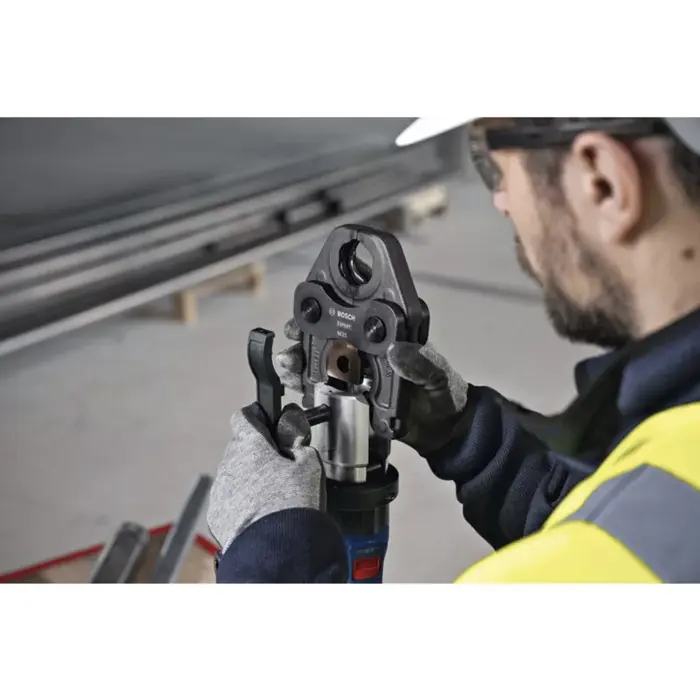 bosch-powertools-cordless-pressing-tool-gpt-18v-32-professio-8959-06019m2104-w.webp