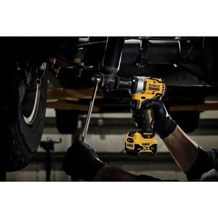 dewalt-dcf901p2-qw-power-wrench-12-340-nm-black-yellow-12-v-15207-nakdewklu0039.webp