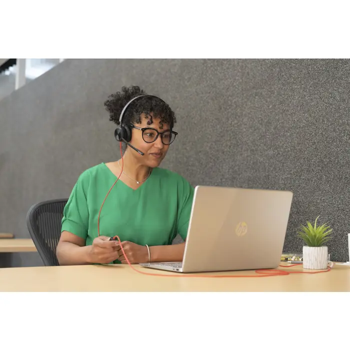 hp-poly-blackwire-8225-stereo-usb-c-headset-usb-ca-adapter-79870-wlononwcrowrh.webp