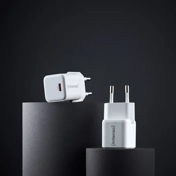 intenso-power-adapter-w30c-2-pack-gan-white-30watt-6275-7803032-w.webp