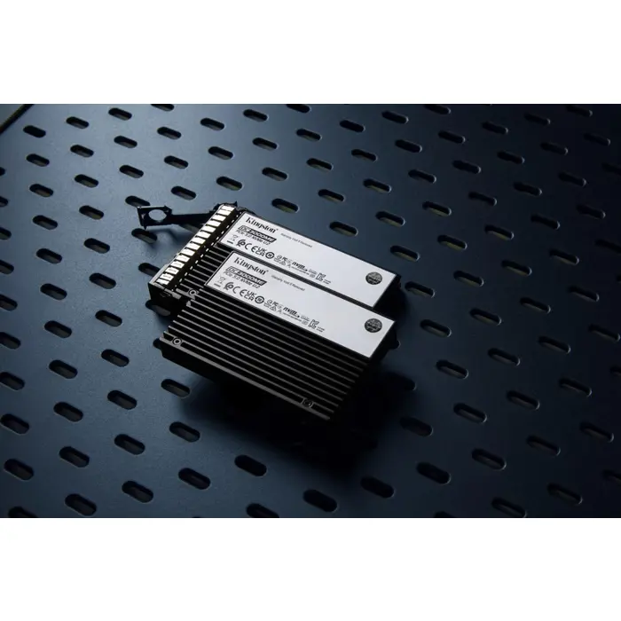 kingston-technology-384tb-dc3000me-u2-pcie-50-nvme-tcg-opal--82931-detkinssd0036.webp