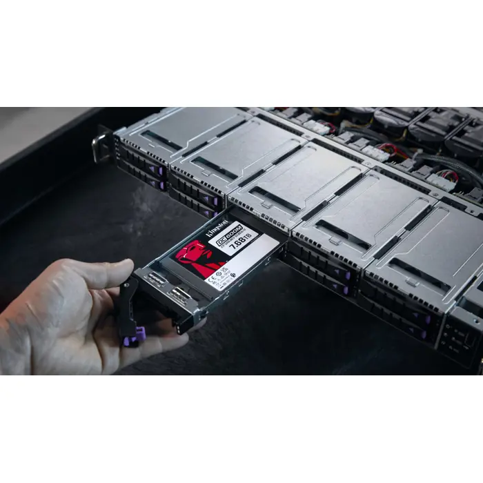 kingston-technology-7680g-dc600m-mixed-use-25-enterprise-sat-63599-detkinssd0025.webp