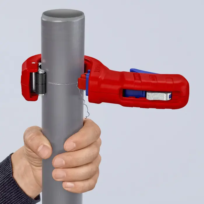 knipex-pipe-cutter-dpt50-redblue-o-32-50mm-71268-902302bk-w.webp