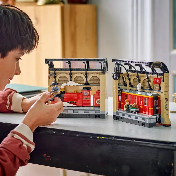 lego-harry-potter-76450-book-nook-hogwarts-express-99647-klolegleg1855.webp