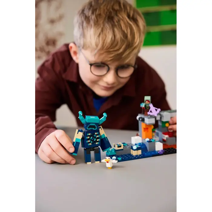 lego-minecraft-21274-the-warden-encounter-16544-klolegleg1791.webp