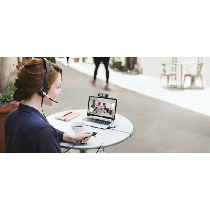 logitech-c930e-business-webcam-92352-mullogkam0076.webp