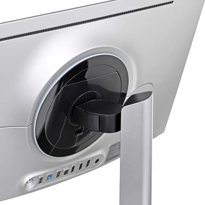 samsung-g81sf-computer-monitor-686-cm-27-3840-x-2160-pixels--70479-monsa1mon0247.webp