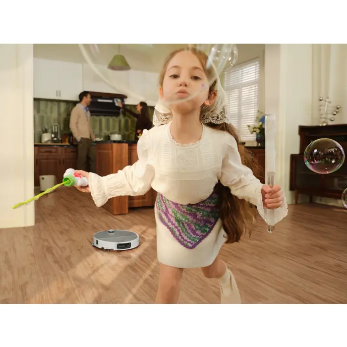 vacuum-cleaner-robot-saros-10white-23595-wlononwcrmulk.webp
