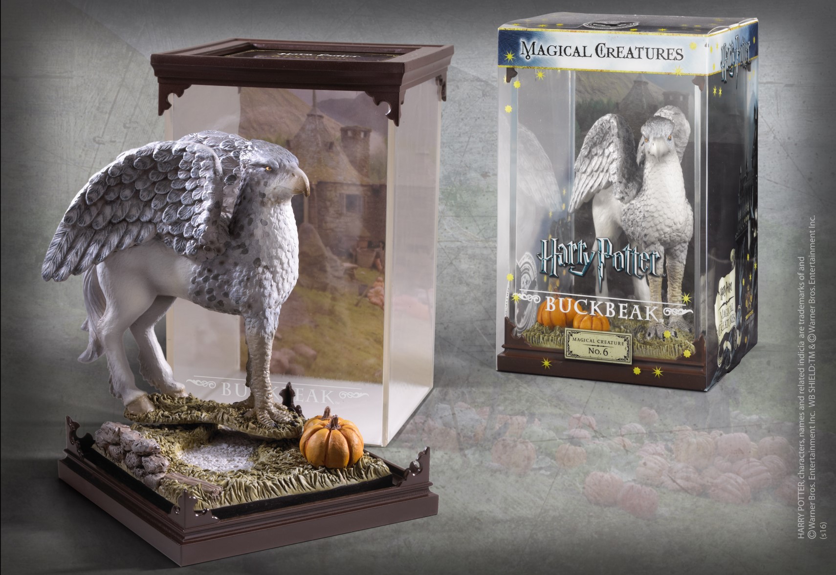 NOBLE COLLECTION Harry Potter Magical Creatures Buckbeak Figurine