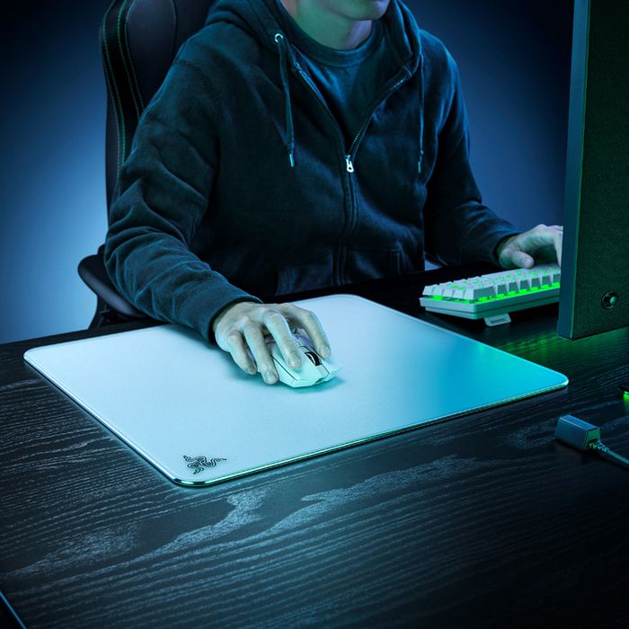 Razer Atlas Tempered Glass Gaming Mouse Pad - White RZ02-04890200-R3M1