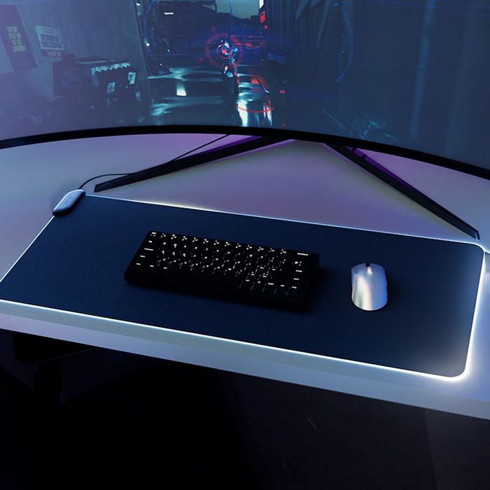 Hyte CNVS Intense Play Mat qRGB Gaming Mouse Pad - black MAT-HYTE-CNVS-B