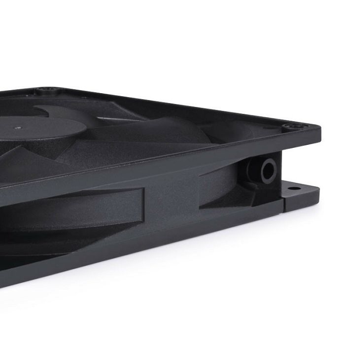 Alphacool Core PWM Fan 2.500 U/min - 140 mm - black 24846