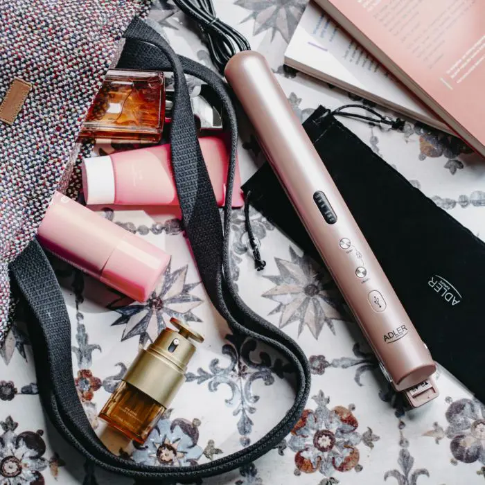 Adler Wireless USB-C Travel Hair Straightener 160/190/220°C