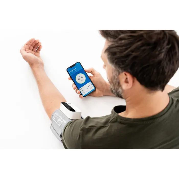 Beurer BM 59 upper arm blood pressure monitor (white/black, Bluetooth)