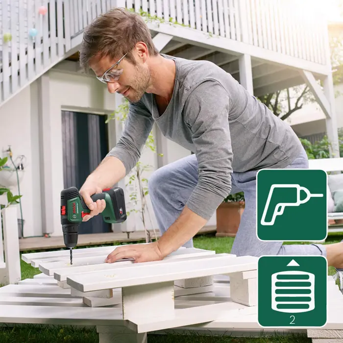 Bosch Cordless drill UniversalDrill 18V (green/black, 2x Li-ion battery 1.5Ah, case)