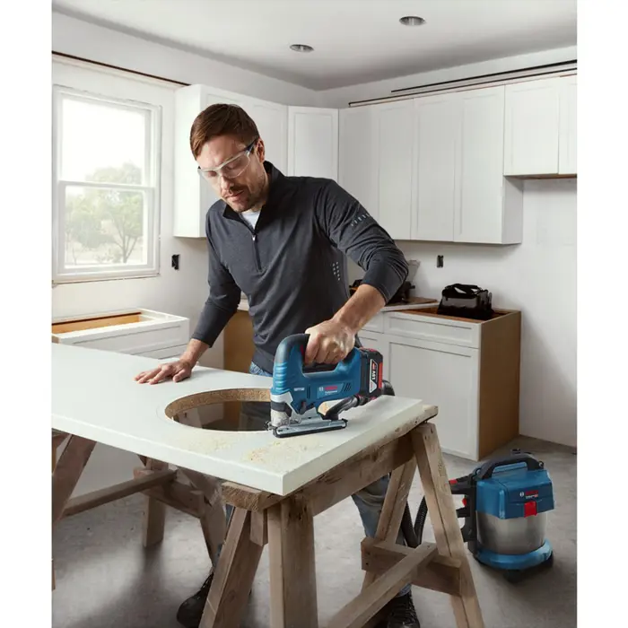 Bosch cordless jigsaw GST 18V-125 B Professional solo, 18 volts (blue/black, without battery and charger)