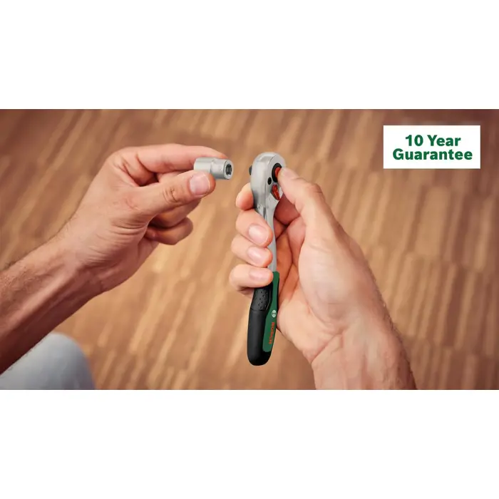 Bosch Powertools 1/4" + 1/2" ratchet set with socket wrenches, 60 pieces (green, torque up to 768 Nm, in case)