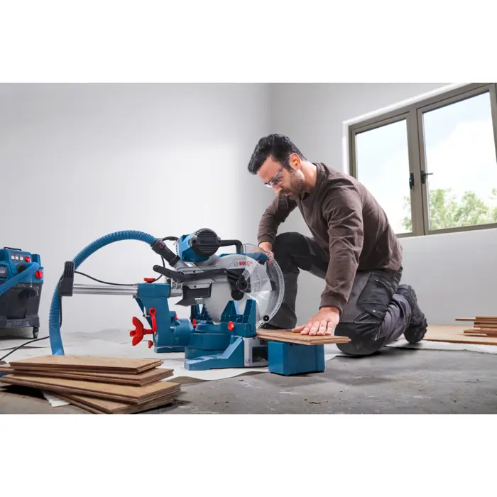 Bosch Powertools chop and miter saw GCM 340-305 D Professional, chop and miter saw (blue, 1,800 watts)