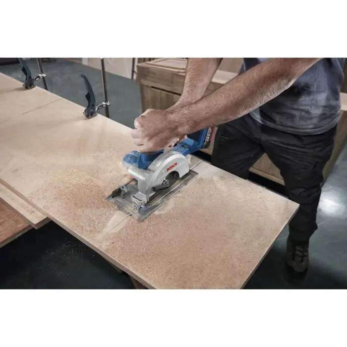 Bosch Powertools cordless circular saw GKS 18V-51 Professional solo, 18Volt (blue/black, without battery and charger, Ø 140mm, in L-BOXX)