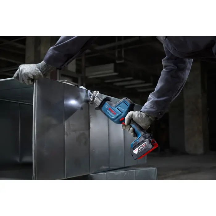 Bosch Powertools cordless reciprocating saw GSA 18V-24 Professional solo, 18 volts (blue/black, without battery and charger, in L-BOXX)