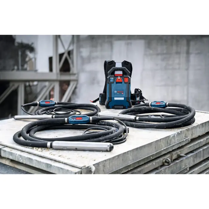 Bosch Powertools GPU18V2DI Wireless High Frequency Concrete Vibrator System (Boxed)