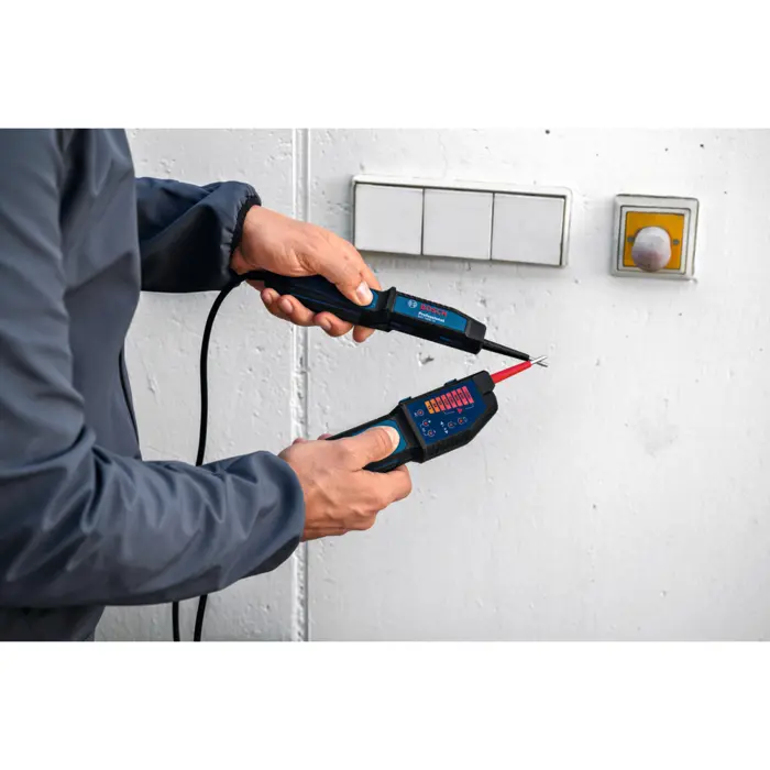 Bosch Powertools voltage tester GVT 1000-15 Professional (blue/black, 2x batteries, bag)