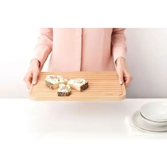 Brabantia elegant bread cutting board - beech 260728