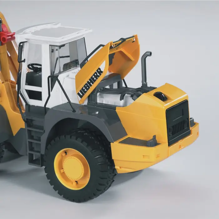 bruder Liebherr wheel loader L574