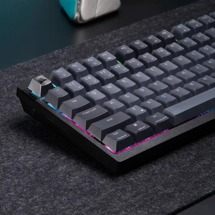 Corsair K65 Plus Wireless TKL Gaming Tastatur, TKL (75%), Corsair MLX Fusion – black, ISO (DE)-CH-91D441F-DE