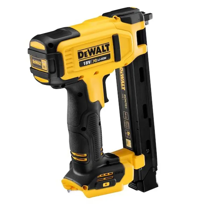 DEWALT 18V STAPLER WITHOUT BATTERIES AND CHARGER DCN701N