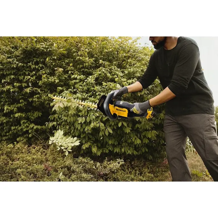 Dewalt battery hedge trimmer DCMHT562P1-QW, 18V XR, 1 x 5Ah