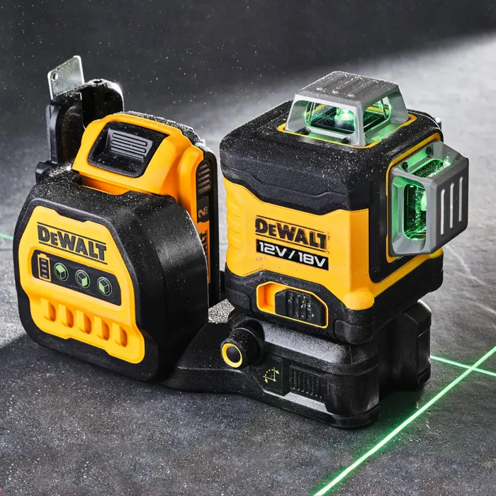 DEWALT battery-powered multi-line laser 3x360° DCE089D1G18-QW, 18 volts, cross line laser (black/yellow, with green laser lines)