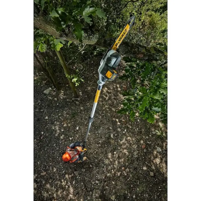 DEWALT POLE SAW 18V 1x5.0Ah 20cm LONG 2-3m DCMPS567P1