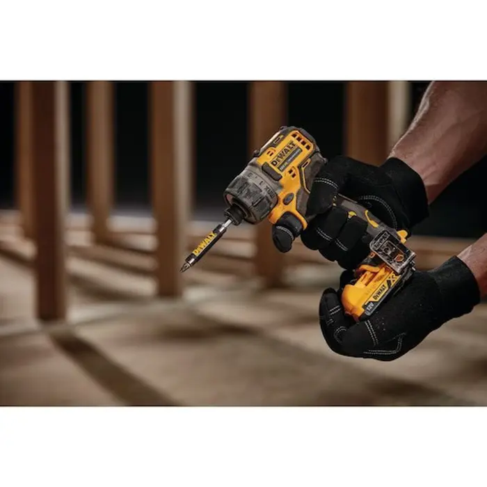 DEWALT. WKRĘTARKA 12V 1/4" DCF601D2 8Nm 2x2,0Ah