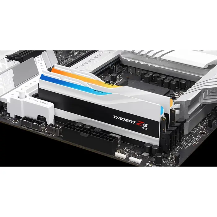 G.Skill DDR5 - 32GB - 7200 - CL - 34 (2x 16 GB) dual kit, memory (white, F5-7200J3445G16GX2-TZ5RW, Ripjaws M5 RGB, INTEL XMP)