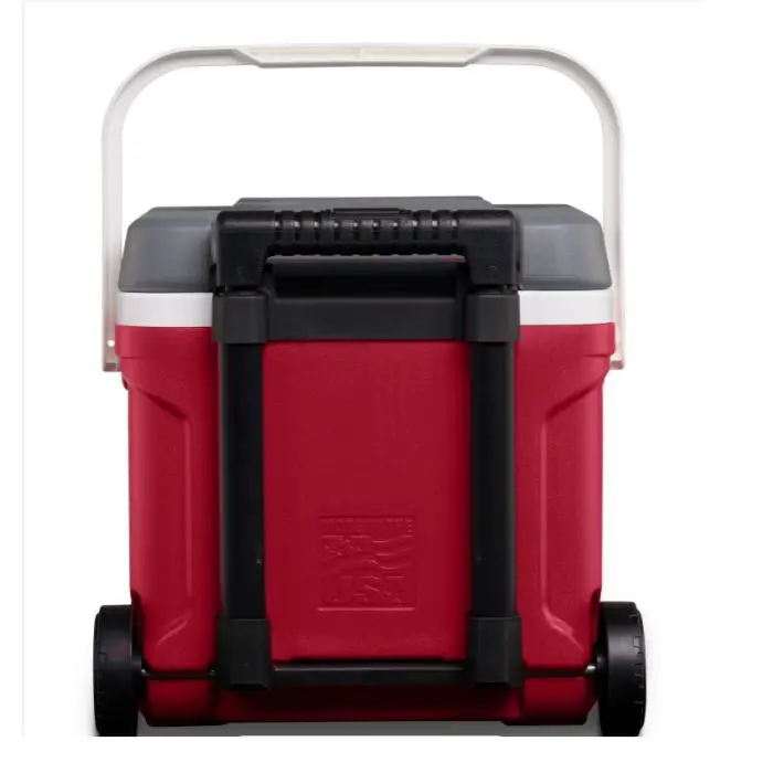 IGLOO Portable Cooling Box Latitude 16 Roller Red.