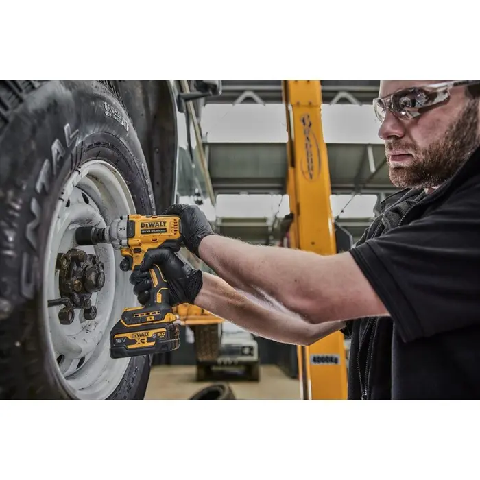 IMPACT WRENCH DEWALT DCF891NT-XJ