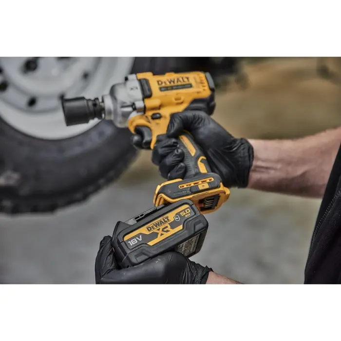 IMPACT WRENCH DEWALT DCF891NT-XJ