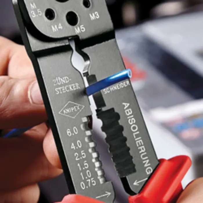 Knipex 97 21 215 B crimping tool