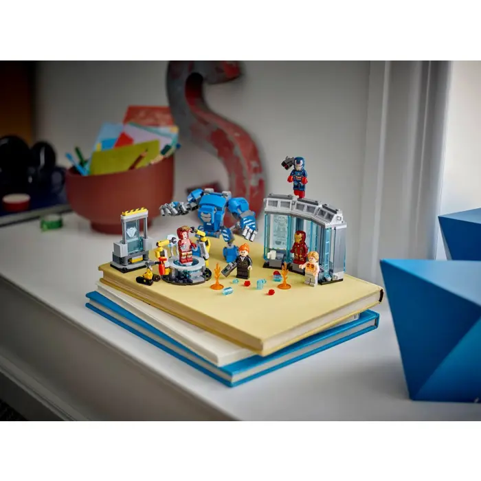 LEGO MARVEL 76315 Iron Man’s Laboratory: Hall of Armor