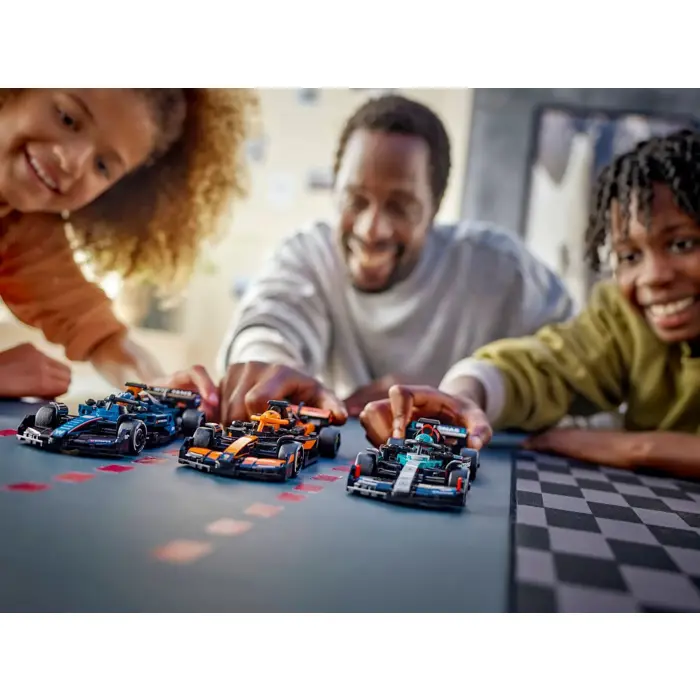 LEGO SPEED CHAMPIONS 77244 Mercedes-AMG F1 W15