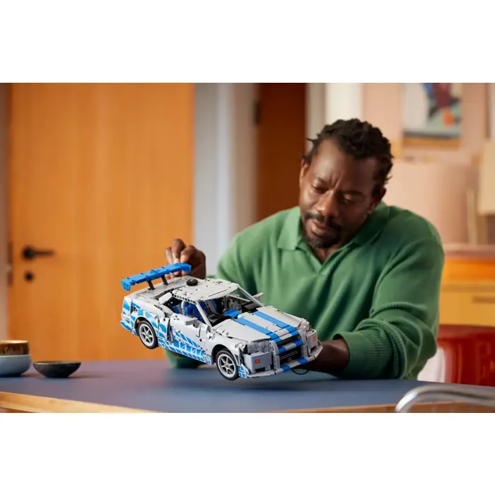 LEGO TECHNIC 42210 2 Fast 2 Furious Nissan Skyline GT-R (R34)