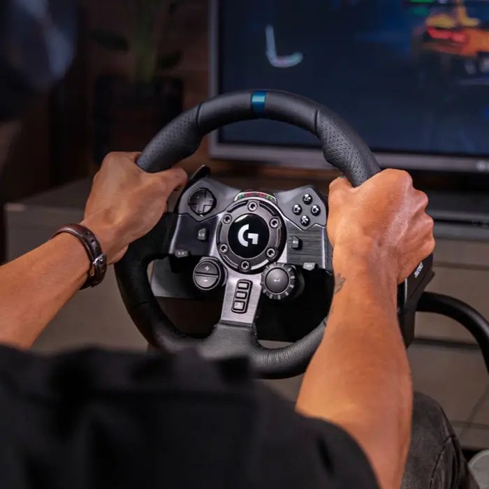 Logitech G G923 Racing Wheel and Pedals for PS5, PS4 and PC
