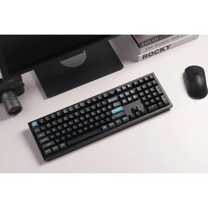 Q6 Ultra 8K (black, DE layout, Keychron Silk POM Red, hot-swap, aluminum frame, RGB)