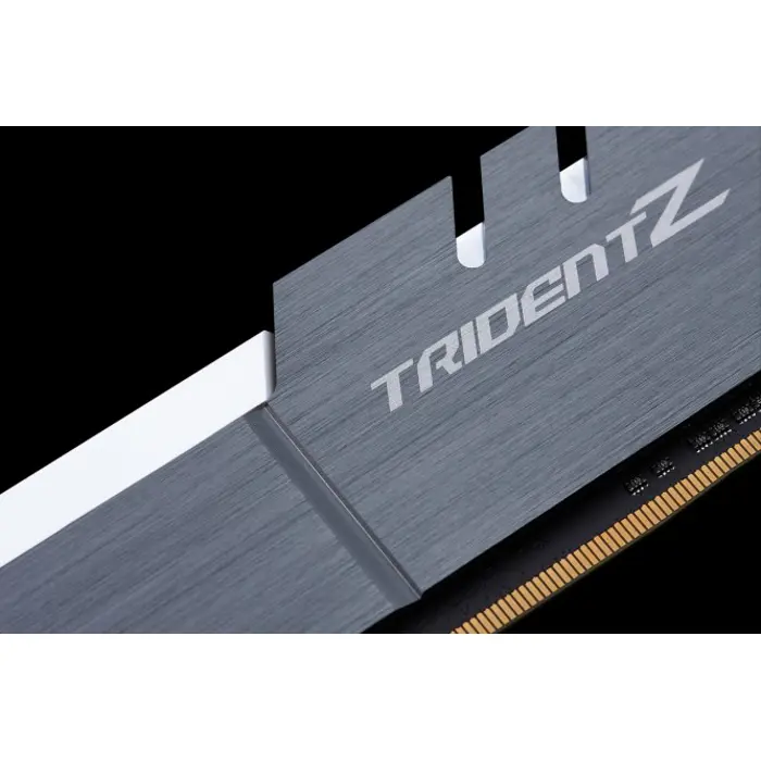 RAM DDR4 32GB G.Skill Triden Z KIT